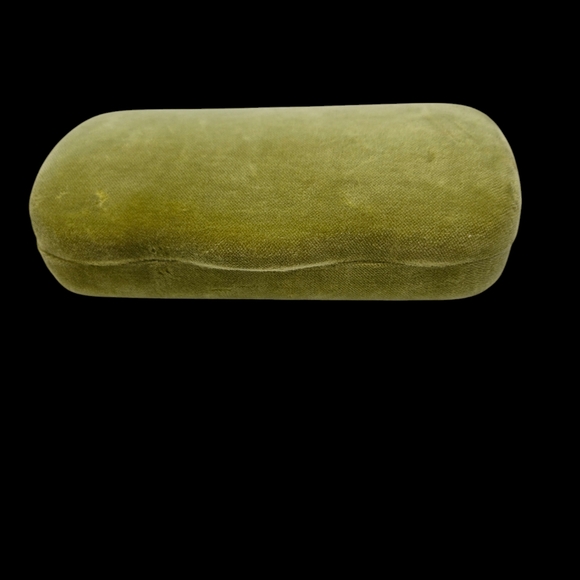 Vintage Gucci Eyeglass Sunglass Holder Clamshell Lime Green Chartreuse - Picture 1 of 15